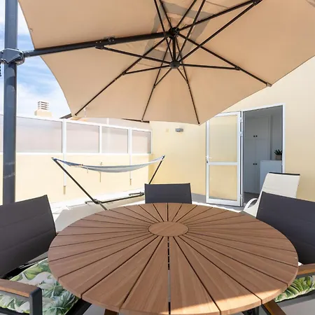 2 Bedroom Amazing Views Ocean Front Sunny Terrace With Pool In Costa Adeje By Aqua Vista Tenerife Appartement