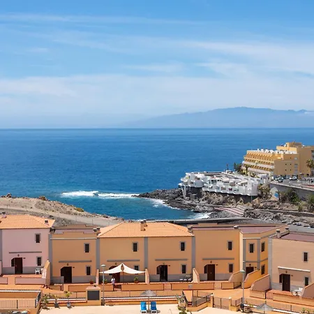 Callao Sunset Apartment, Sea View And Pool Apartment