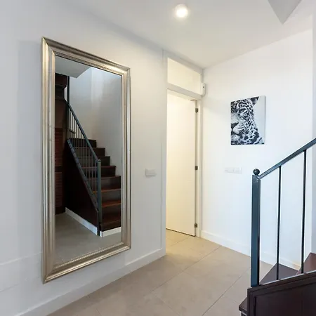 Callao Sunset Apartment, Sea View And Pool Apartment *